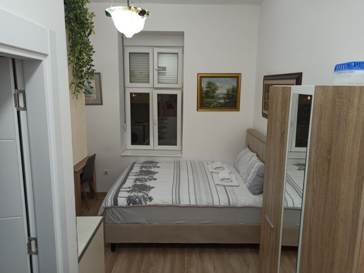 Apartman Silvana Apartamento Belgrado Exterior foto